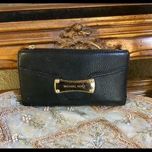 Authentic Michael Kors Black Gold Leather Wallet